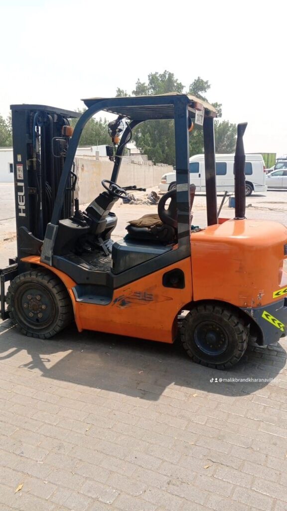 Forklift-Rental-Services.